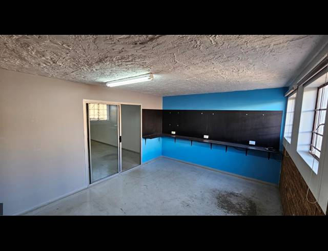 613M² WAREHOUSE FOR SALE IN HENNOPSPARK